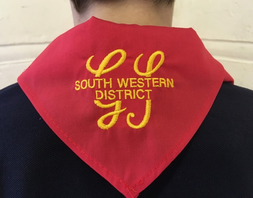 Taking the cast photos with the new neckies